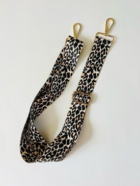 Leopard Print Adjustable Crossbody Bag Camera Strap Gold Hardware Cheetah